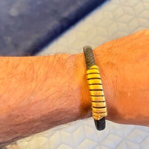 Gold and Black Men's Bracelet size 8 unique unisex. 

No Low Offers,
Ty, Dr. C.